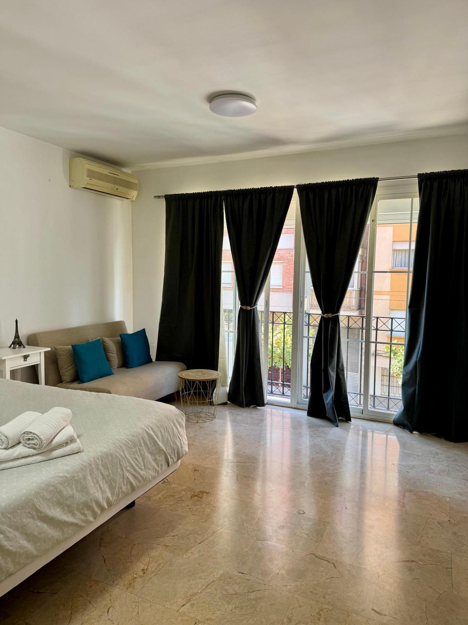 Alojamiento Bruckner Málaga Exterior foto
